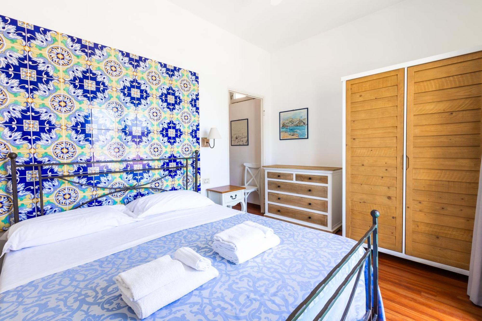 Hotel Torre Dei Borboni Πόντσα Εξωτερικό φωτογραφία