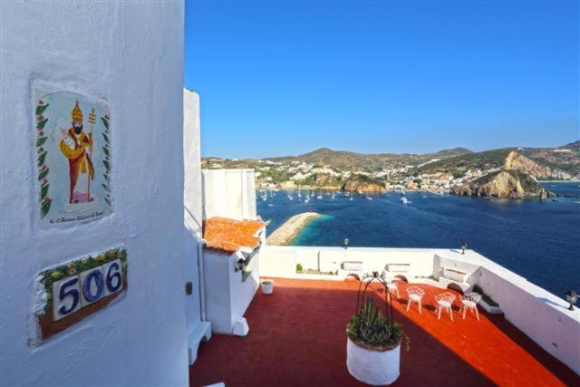 Hotel Torre Dei Borboni Πόντσα Εξωτερικό φωτογραφία