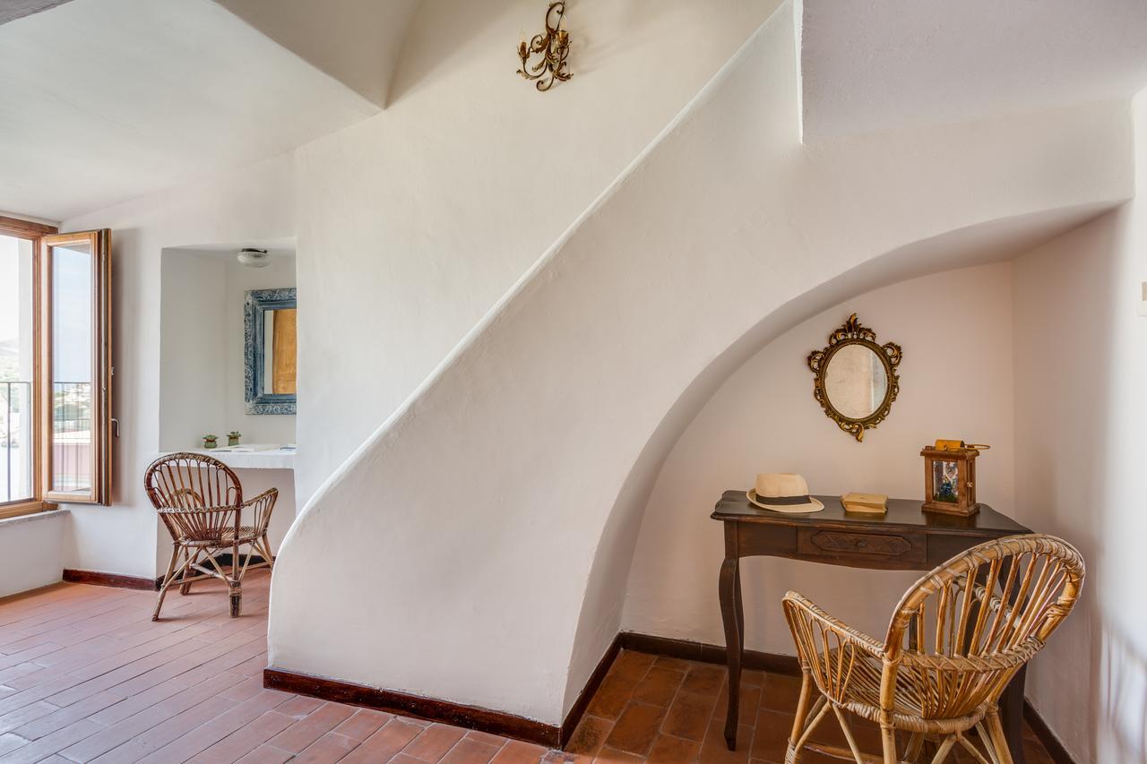 Hotel Torre Dei Borboni Πόντσα Εξωτερικό φωτογραφία