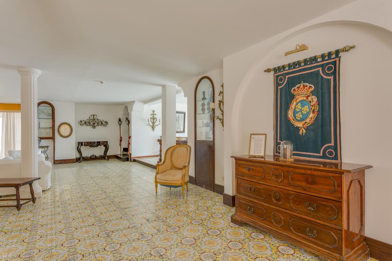 Hotel Torre Dei Borboni Πόντσα Εξωτερικό φωτογραφία