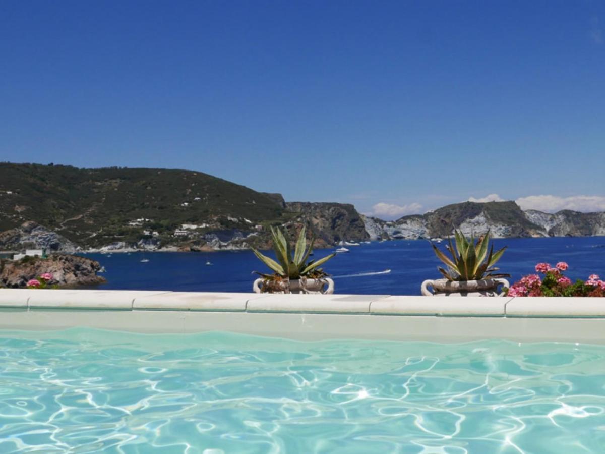 Hotel Torre Dei Borboni Πόντσα Εξωτερικό φωτογραφία