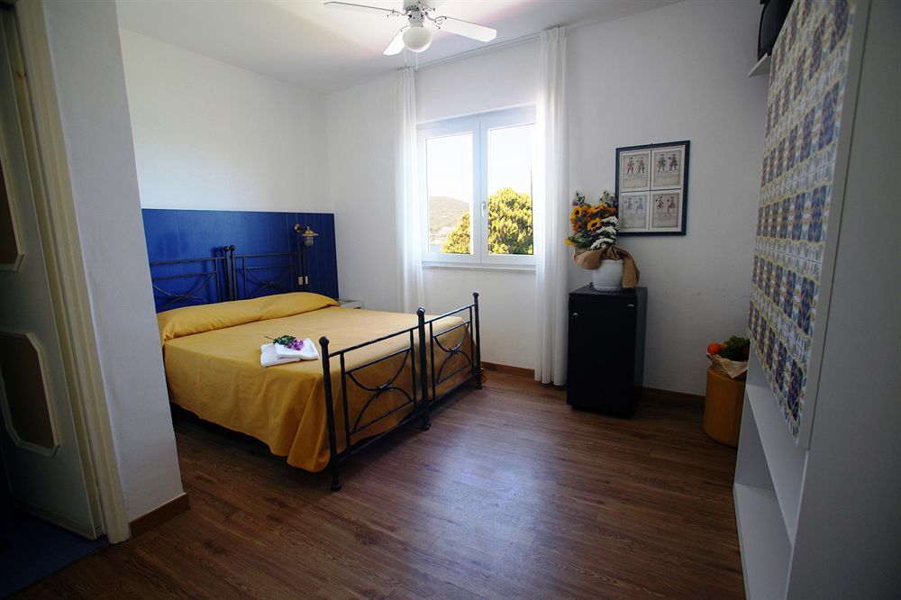 Hotel Torre Dei Borboni Πόντσα Εξωτερικό φωτογραφία