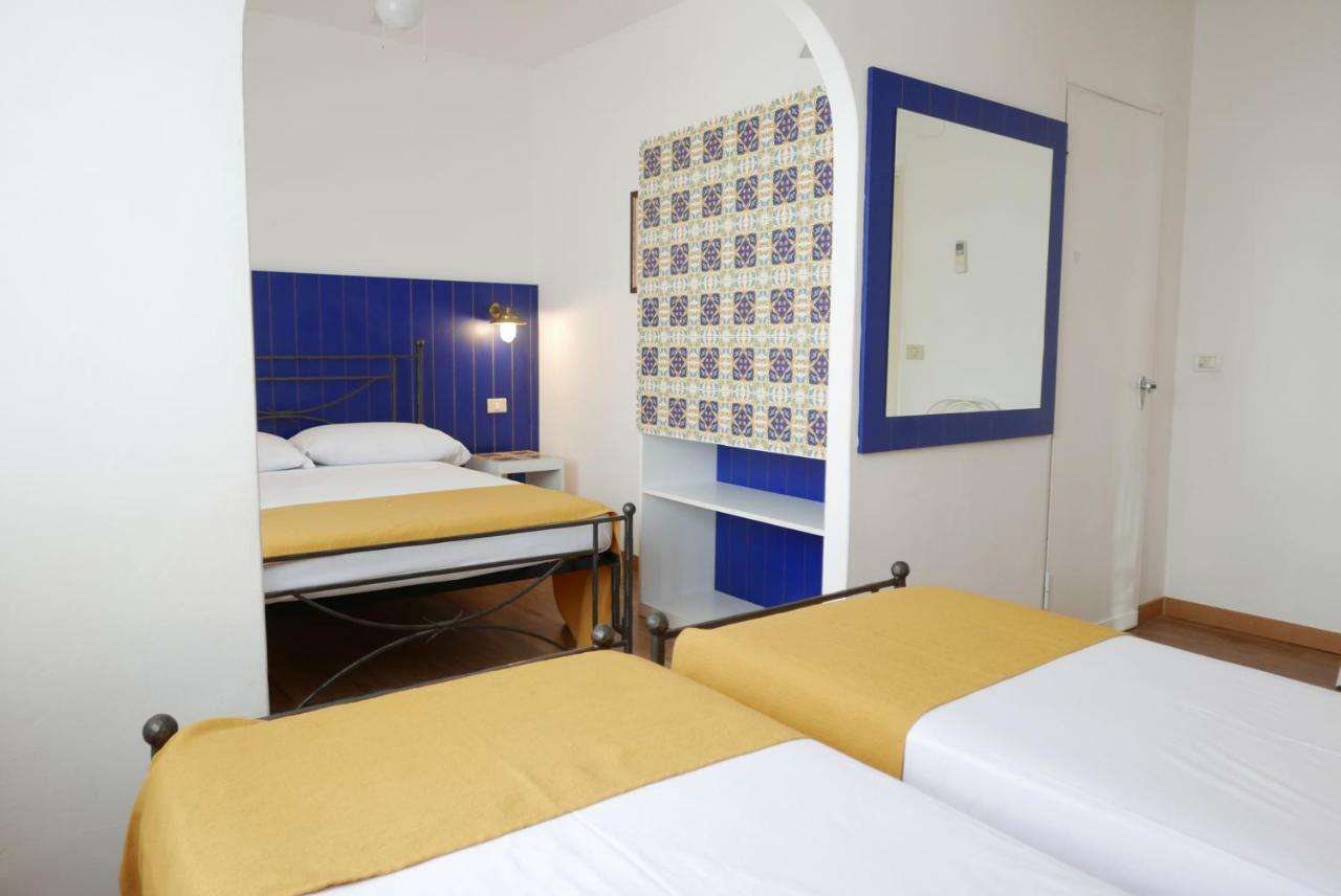 Hotel Torre Dei Borboni Πόντσα Εξωτερικό φωτογραφία